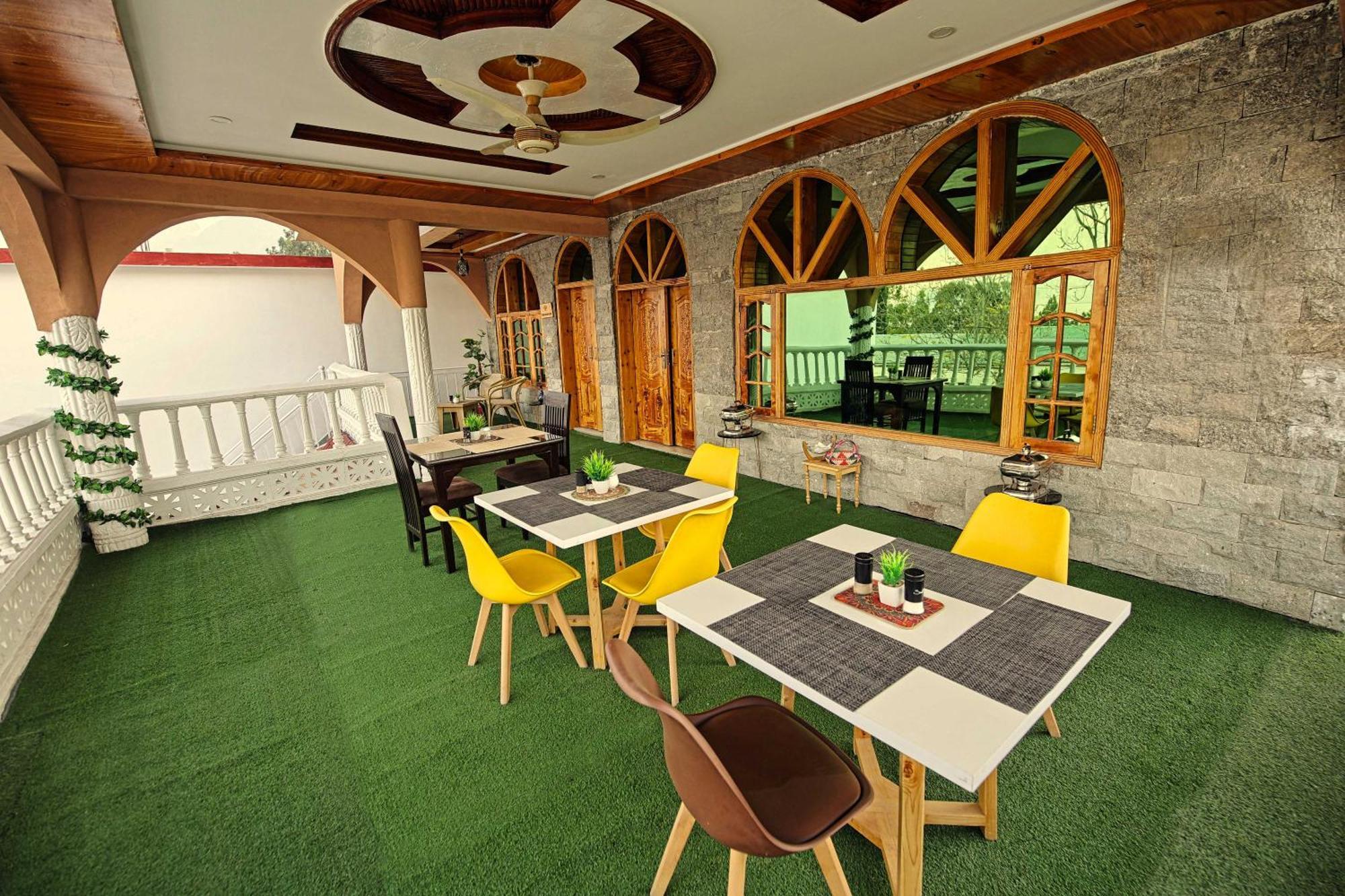 吉尔吉特 Oak Residency酒店 外观 照片