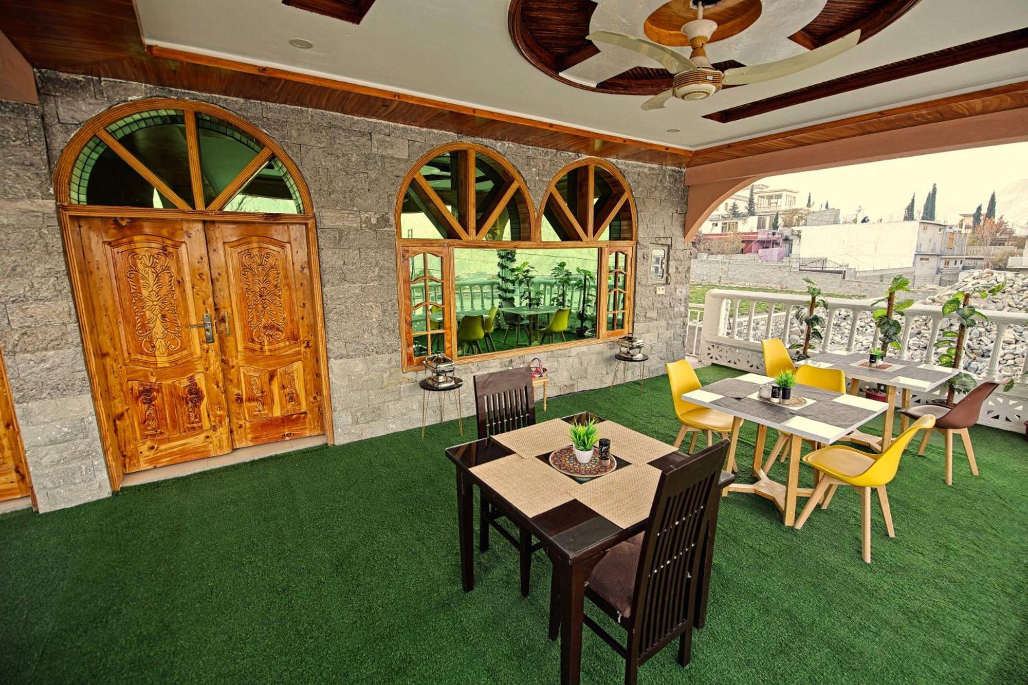 吉尔吉特 Oak Residency酒店 外观 照片